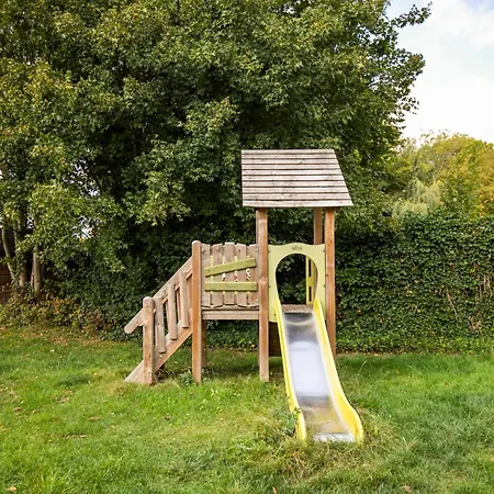 6 - Persoons Forest Pet & Family 197 *