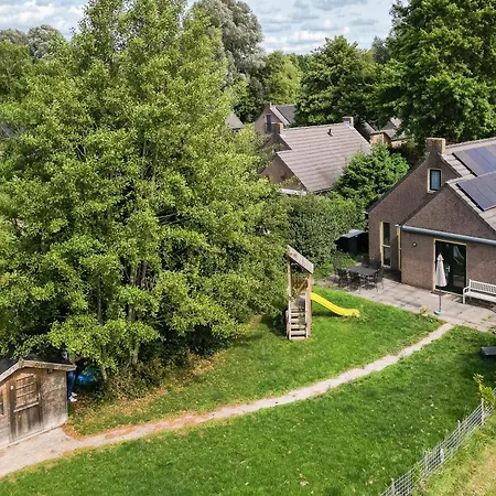 6 - Persoons Forest Pet & Family 197 * Ewijk