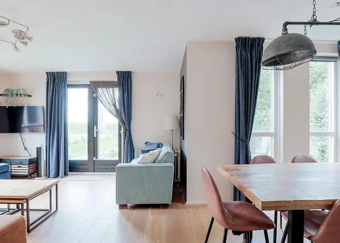 6 - Persoons Forest Pet & Family 197 Holiday home Ewijk