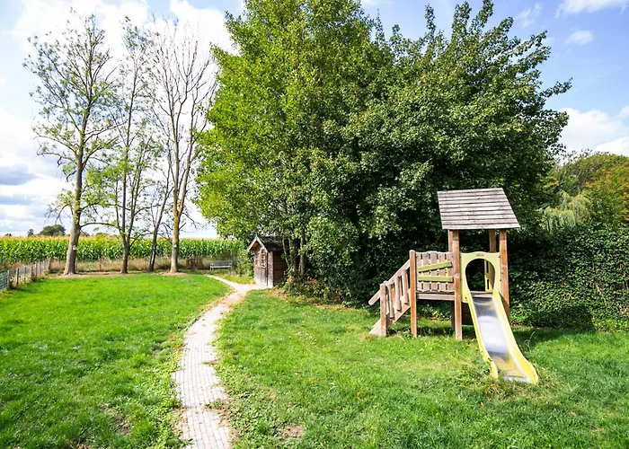 6 - Persoons Forest Pet & Family 197