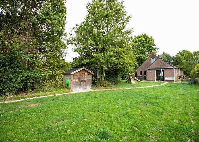 6 - Persoons Forest Pet & Family 197 Holiday home *