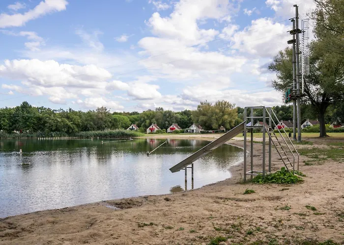 6 - Persoons Forest Pet & Family 197 *