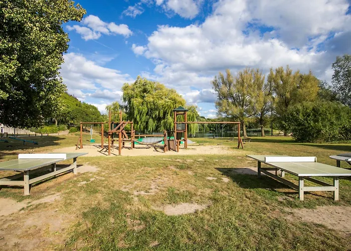 6 - Persoons Forest Pet & Family 197